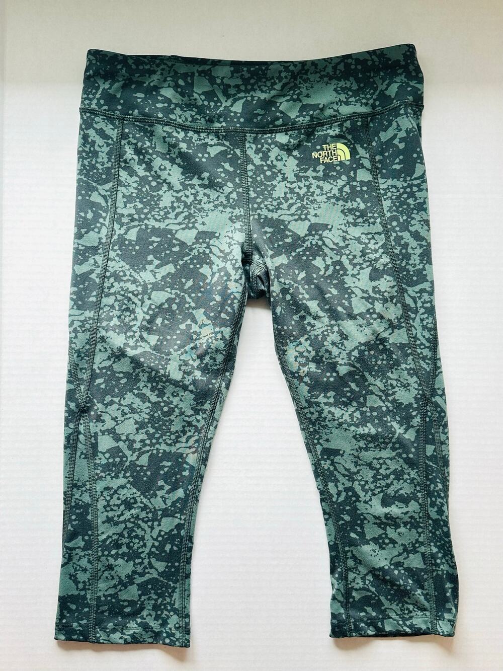 The North Face Pulse Flash Crop Leggings 3/4-Length - Size M